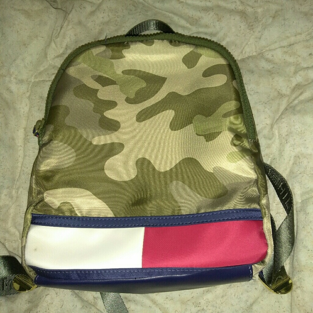 Tommy Hilfiger Mini
Backpack